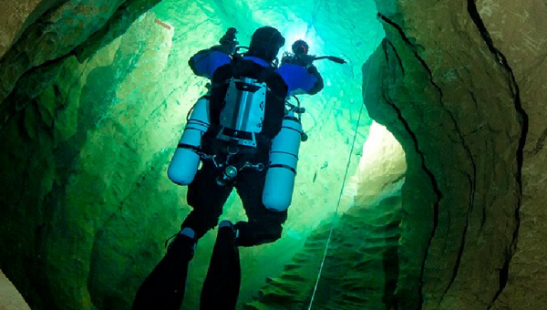 Side Mounte Cave